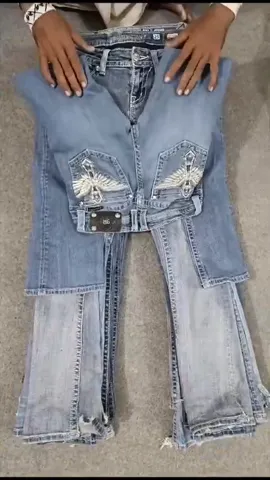 #392 Ladies Y2K Miss Me Flared Jeans -47