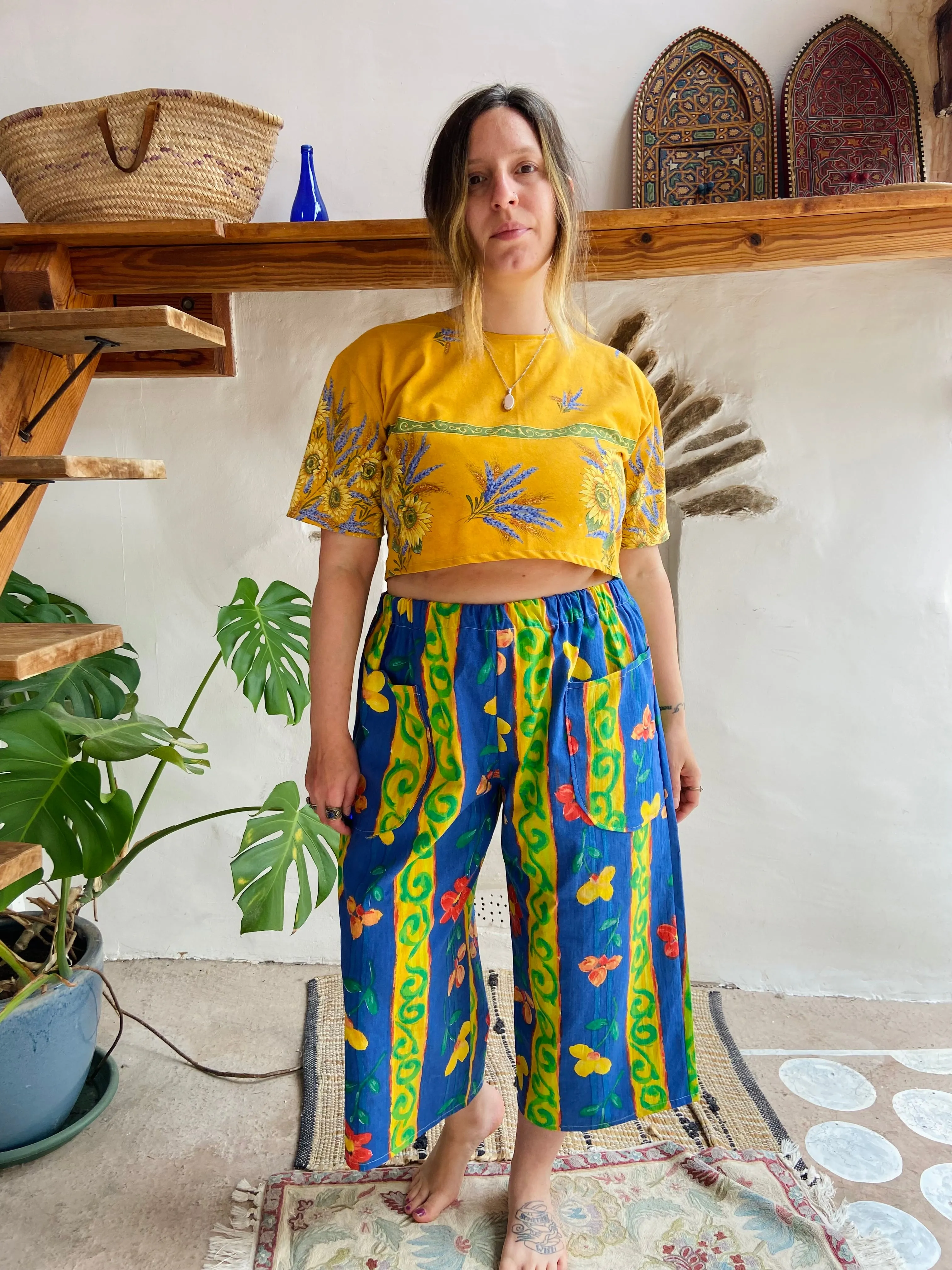 DESERT FOX Blue Floral High Waisted Wide Leg Cropped Trousers - S/M