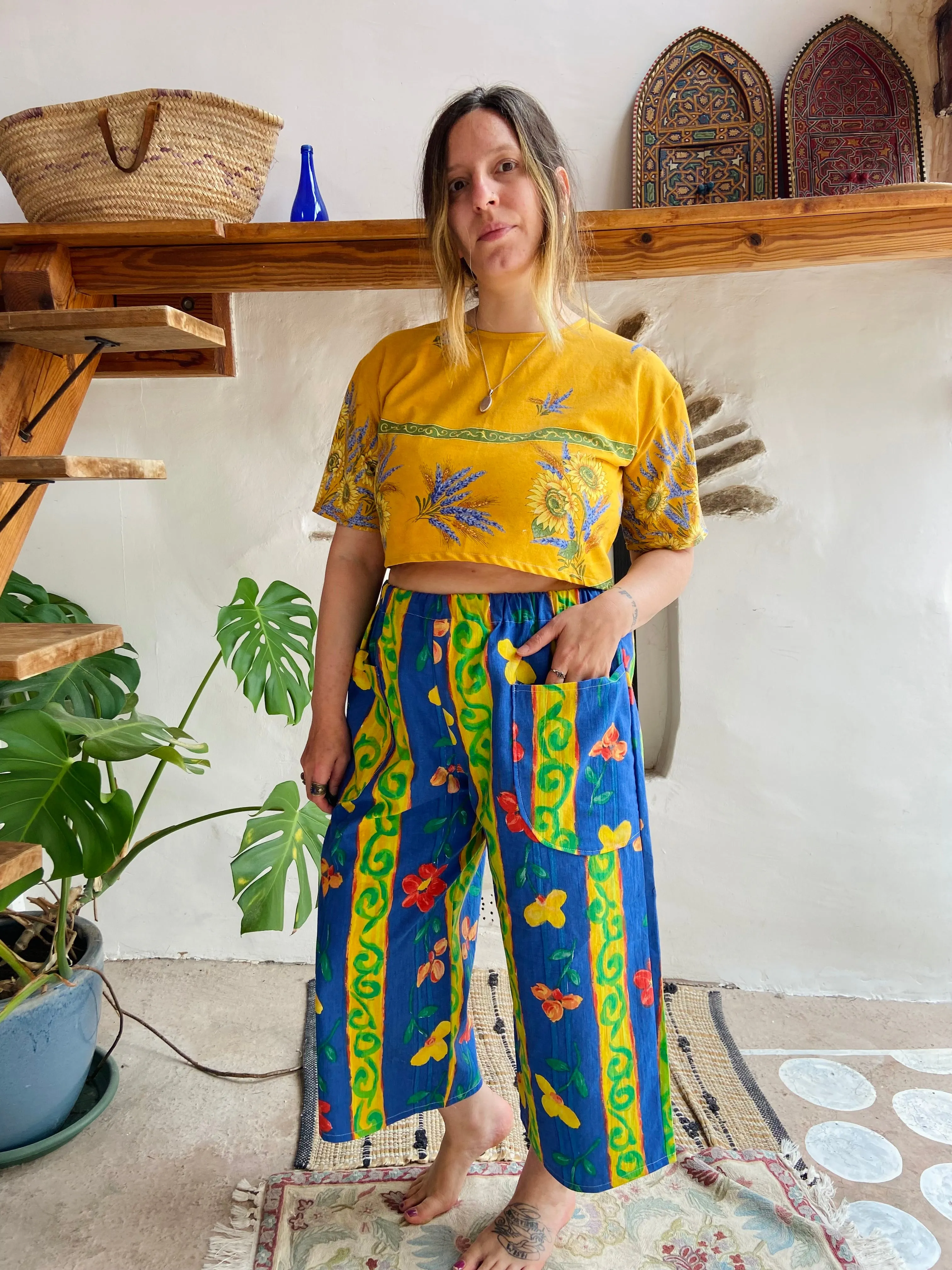 DESERT FOX Blue Floral High Waisted Wide Leg Cropped Trousers - S/M