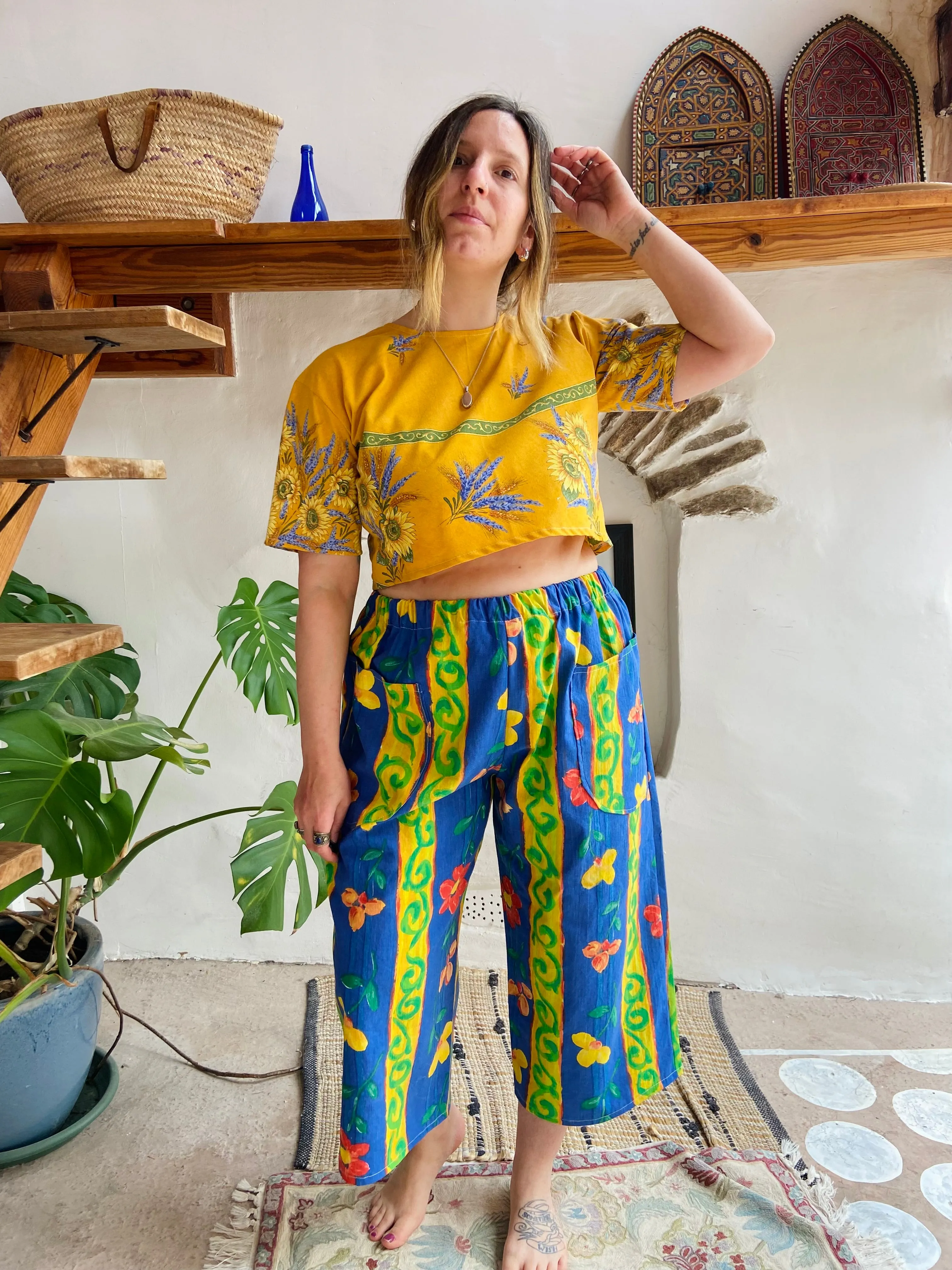 DESERT FOX Blue Floral High Waisted Wide Leg Cropped Trousers - S/M