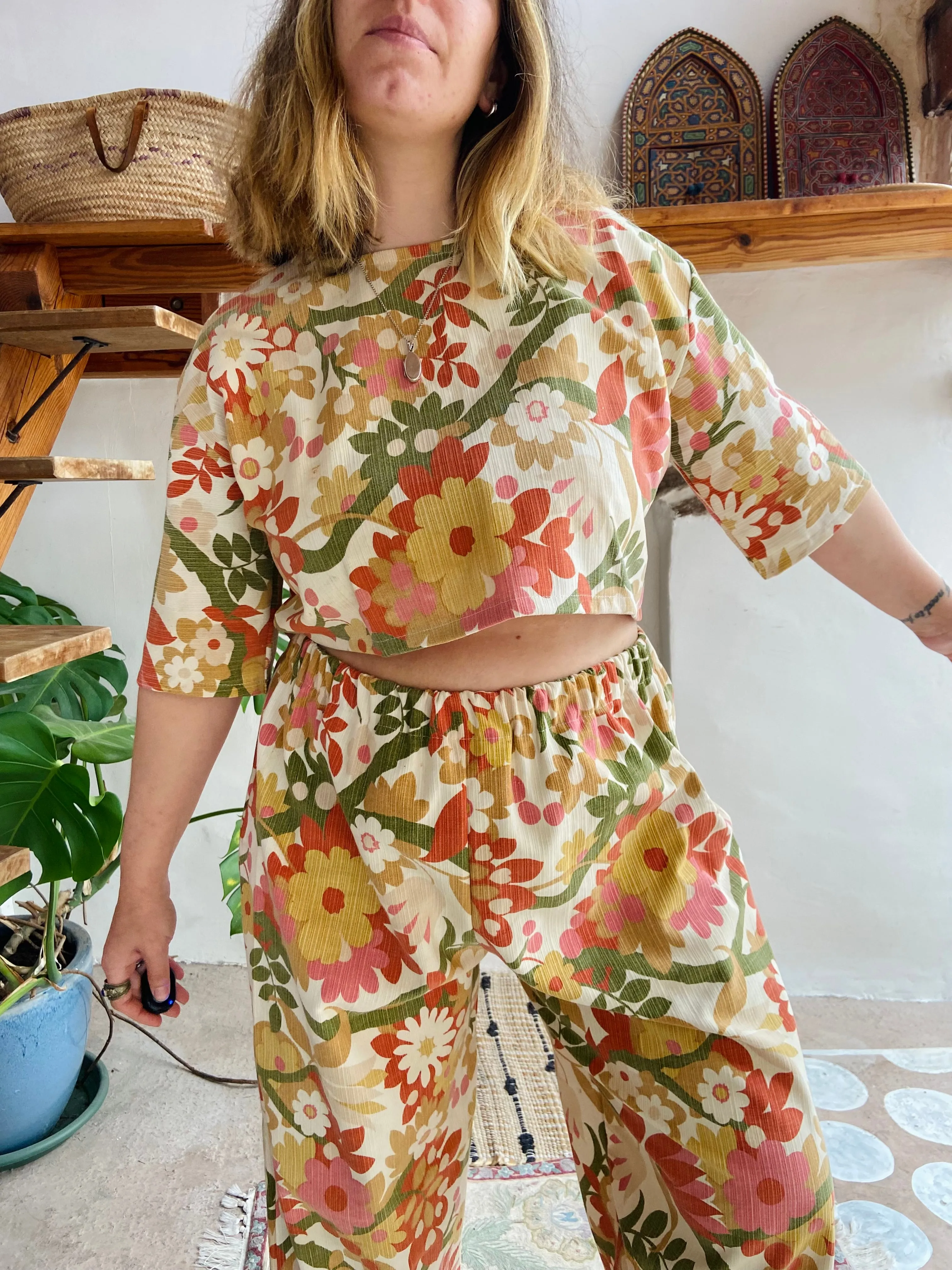 DESERT FOX Bright Floral Print Wide Leg Trousers - M/L