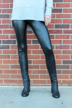 Faux Leather Leggings in Black