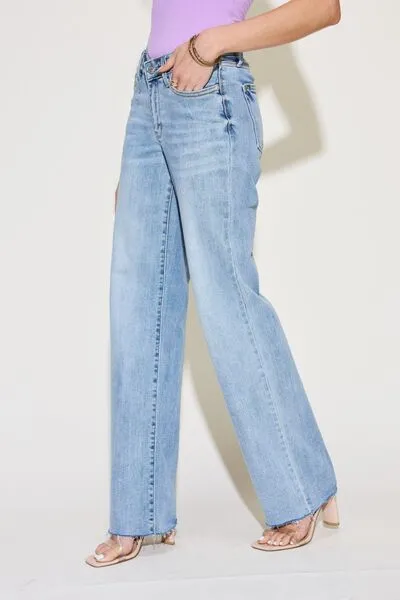 Judy Blue, V Front Waistband Straight Jeans