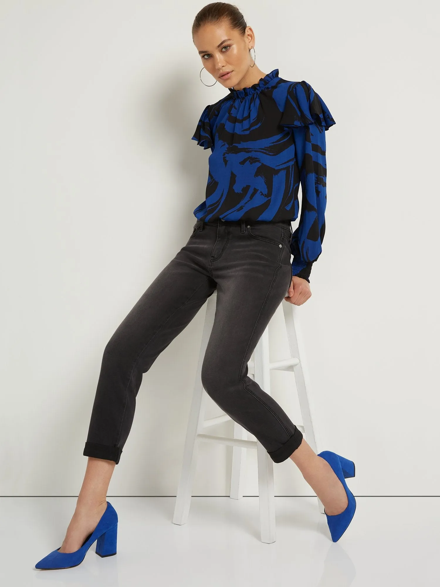 Mid-Rise Slim Boyfriend Jeans - Black