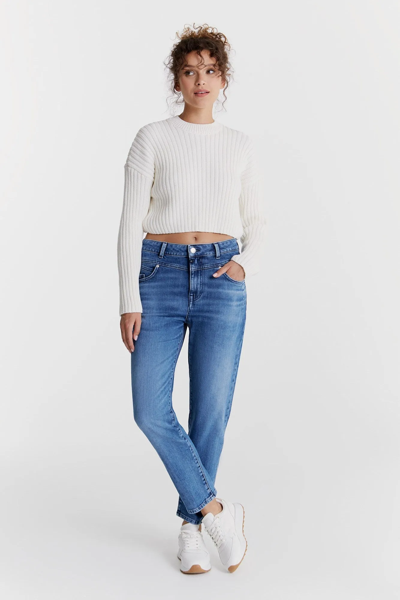 Victoria Mid Waist 5 Pocket Jeans Medium Blue