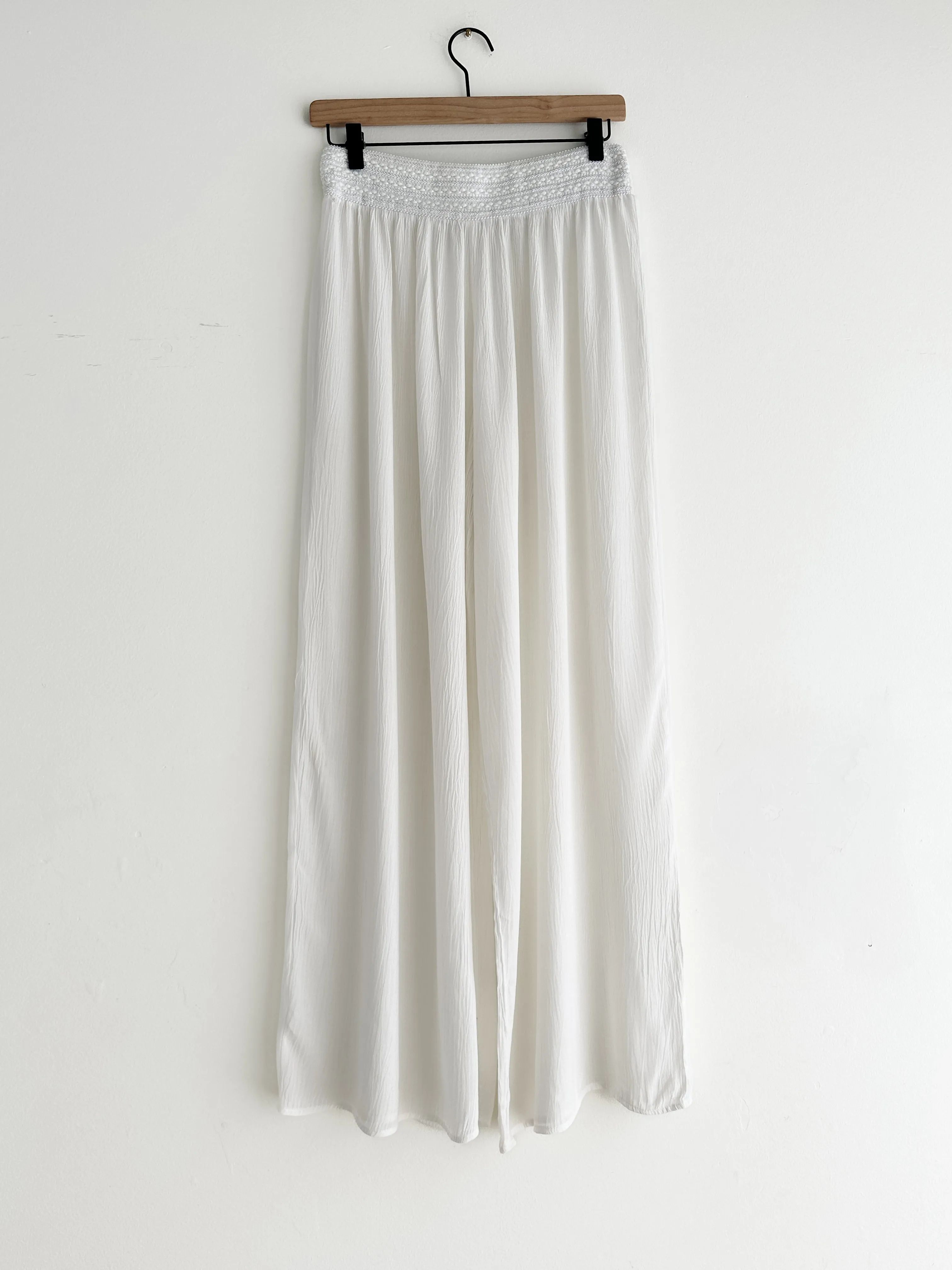 vintage white crepe pants (M)