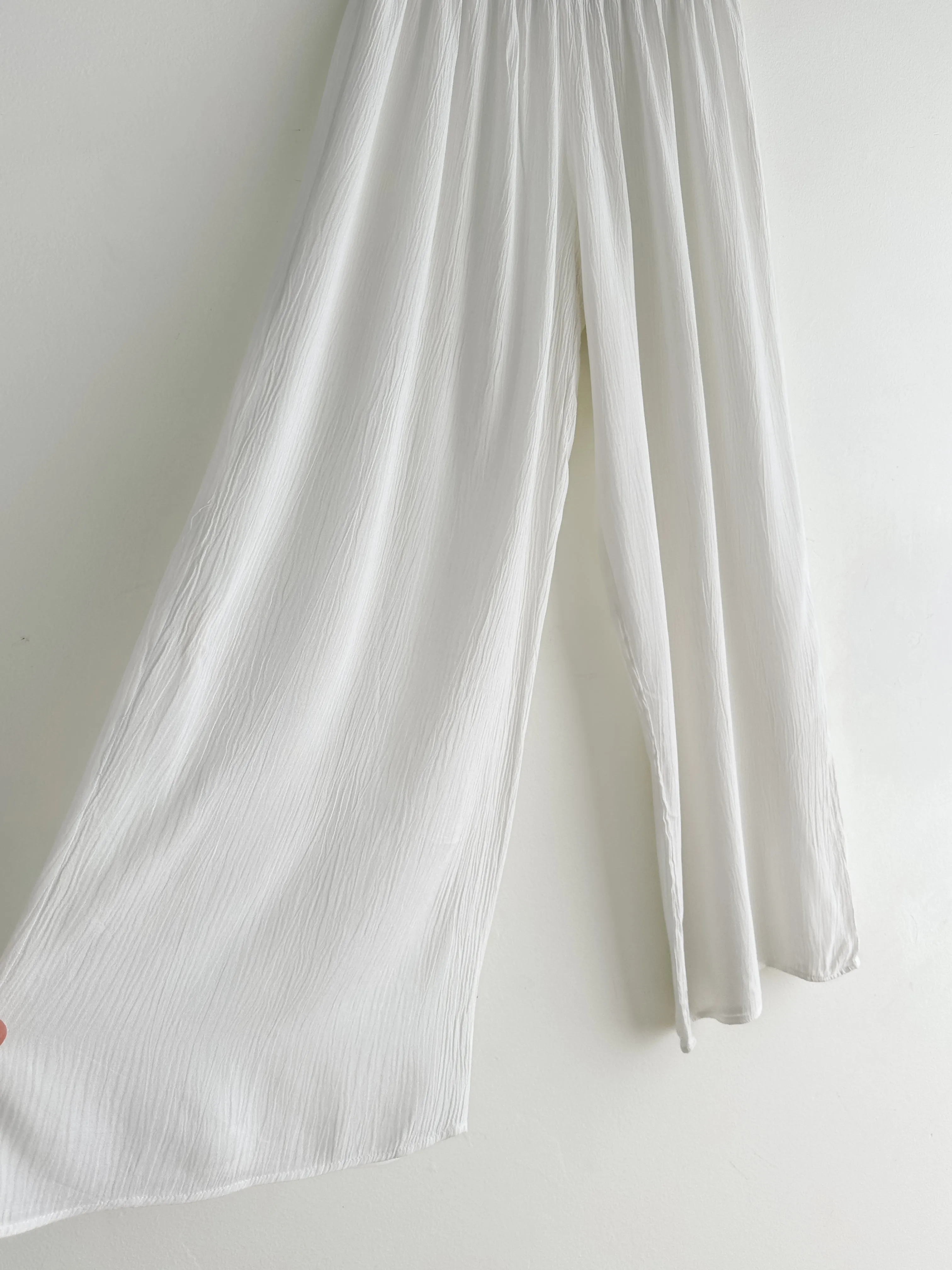 vintage white crepe pants (M)