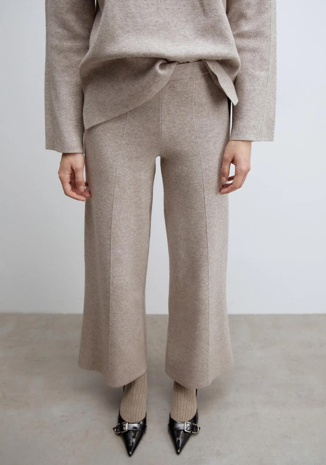 Wide-leg trousers - Natural Mink
