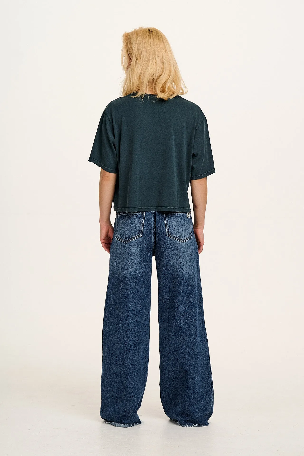 Zayla - Cropped Boxy Tee in Midnight Black
